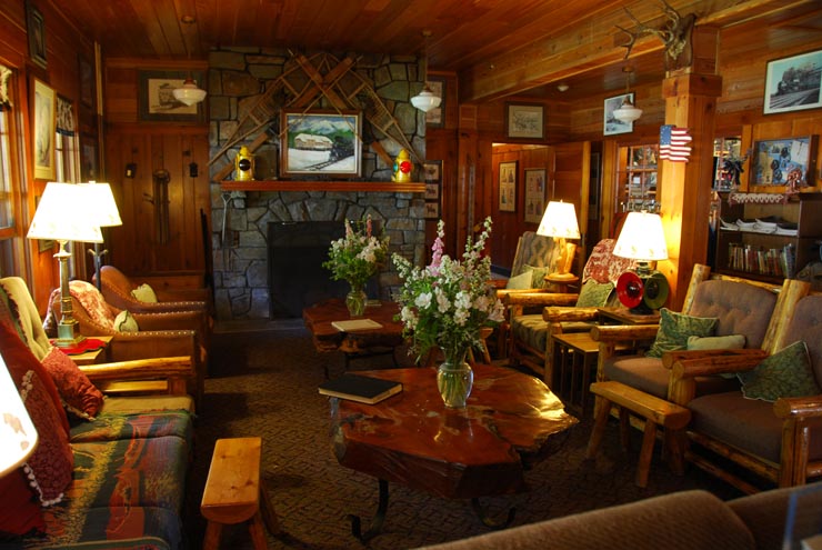 Lodge inside Izaak Walton Inn